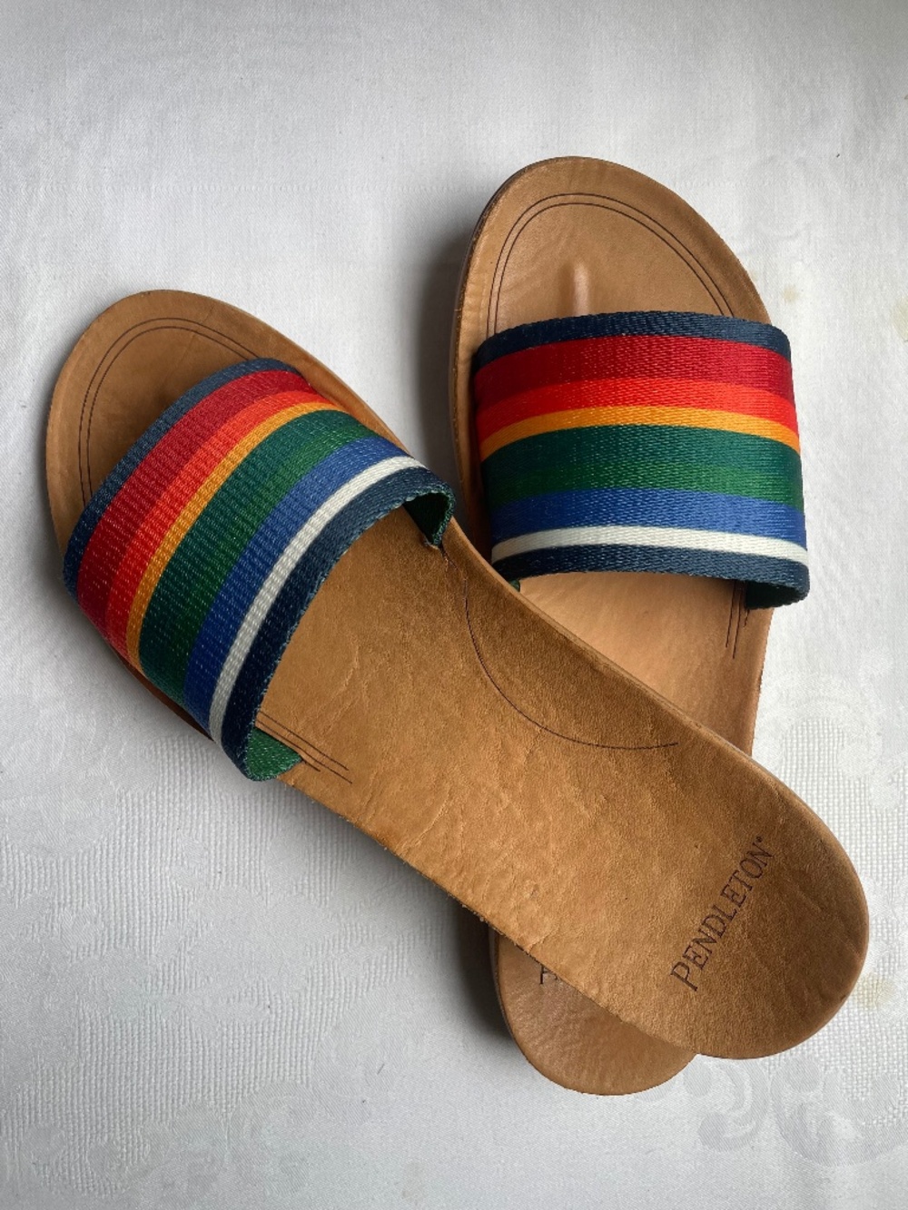 EUC Worn once Pendleton Rainbow  Crater Lake Stripe Slide Sandals - Multicolor